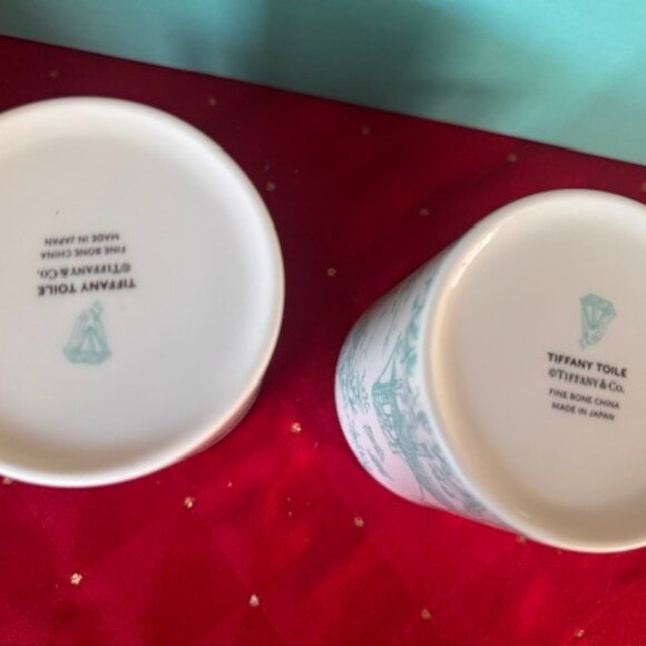 BRAND NEW AUTHENTIC TIFFANY & CO NYC LANDMARK BONE CHINA TOILE PRINT MUGS - Picture 3 of 8